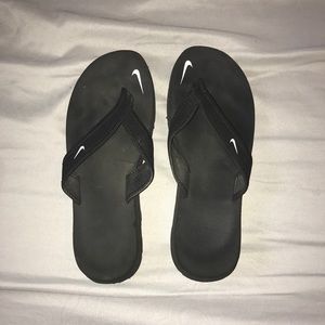 NIKE flip flops